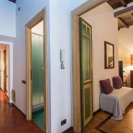 Piazza Navona Charming Apartment *