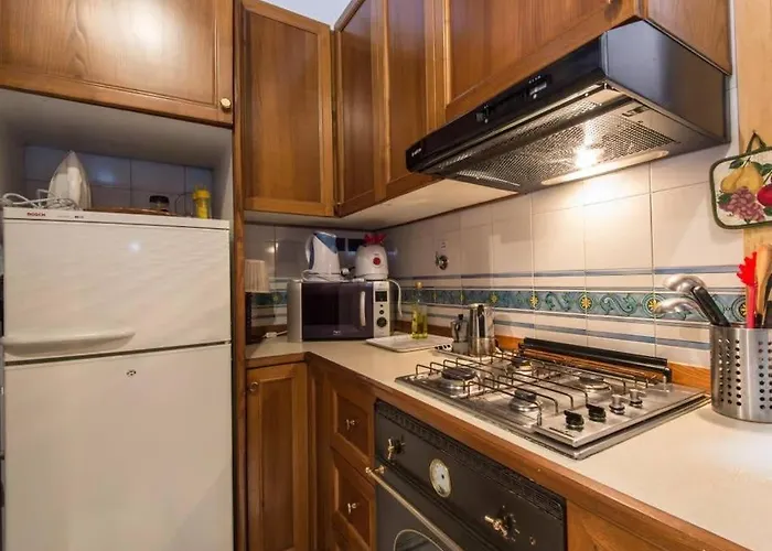 Piazza Navona Charming Apartment