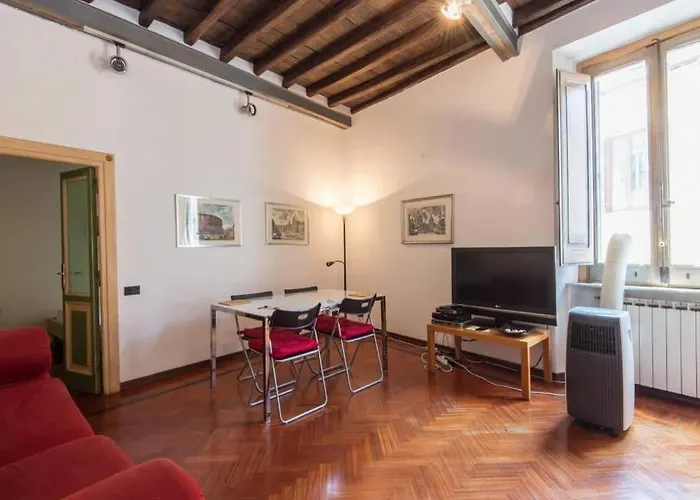 Piazza Navona Charming